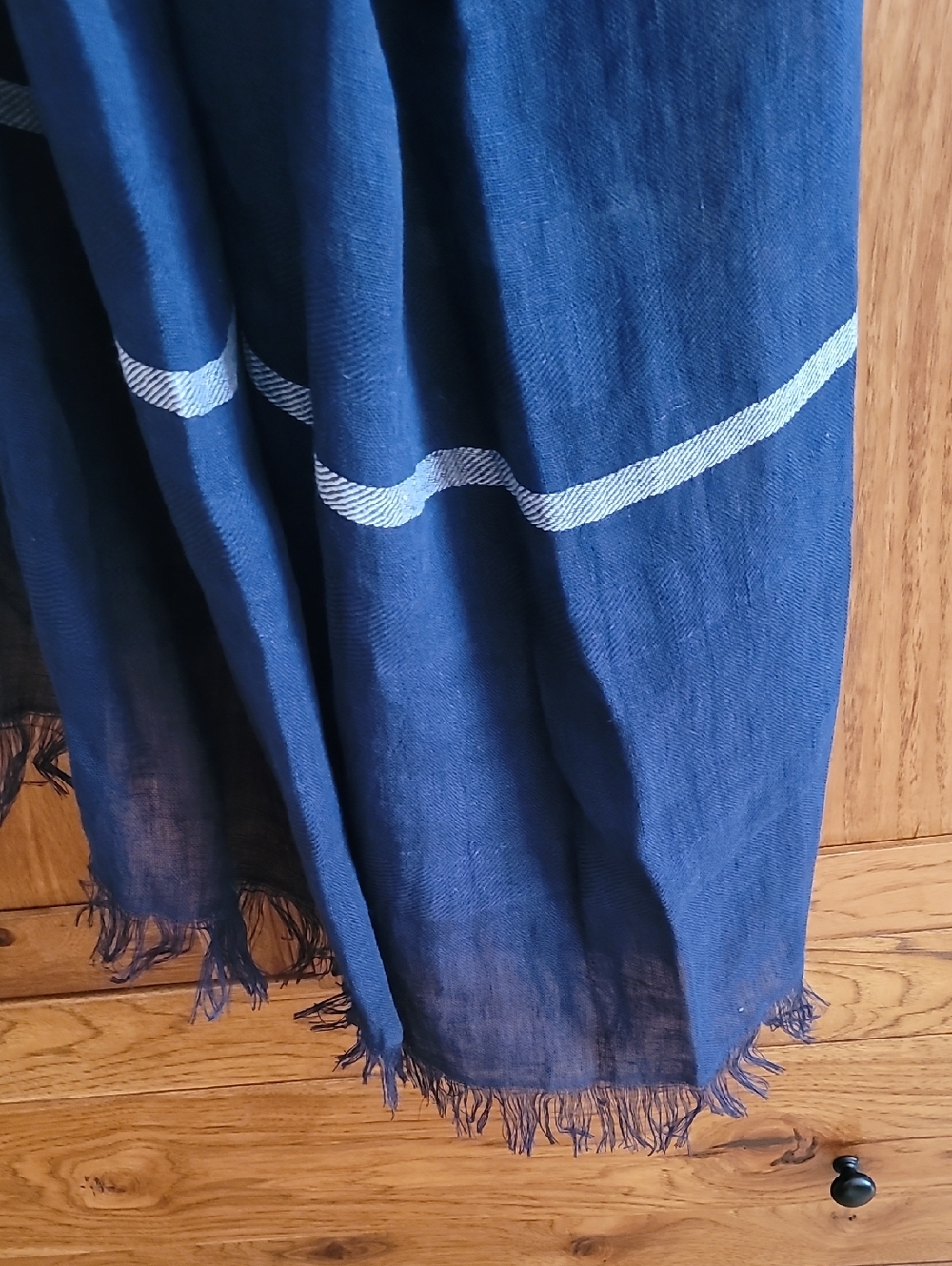 Eileen Fisher Organic 100% Linen Oversized Scarf - Picture 2 of 6